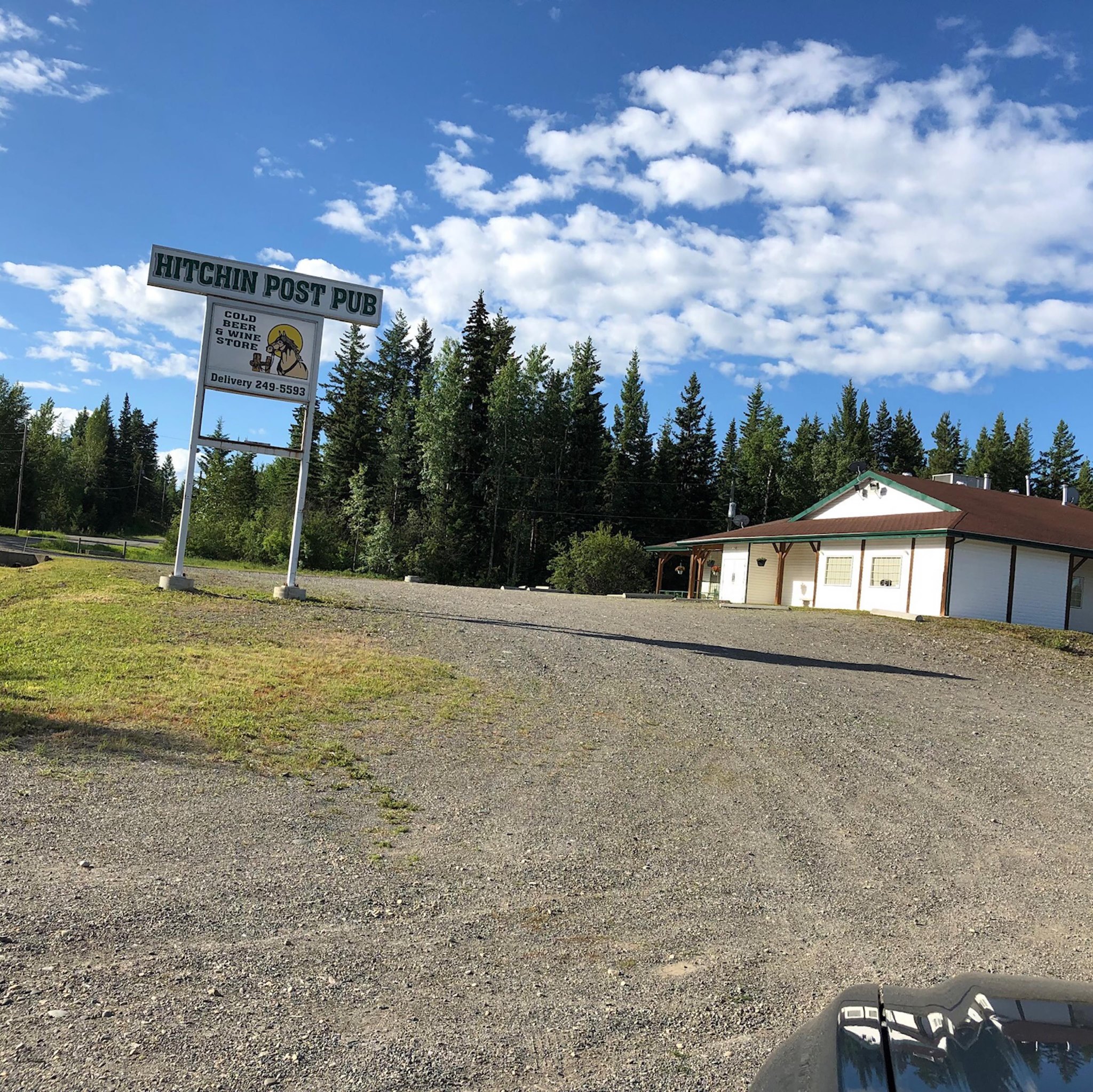 Hitchin Post Pub Bouchie Lake, BC British Columbia Local